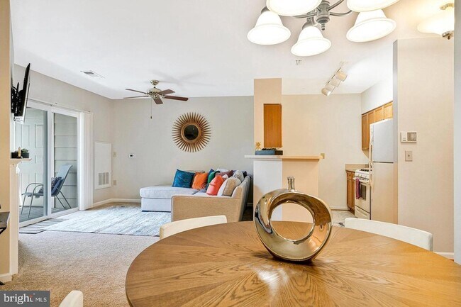 Foto del edificio - 2204 Westcourt Ln