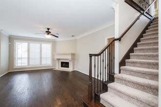 Building Photo - 35 Winhall Pl