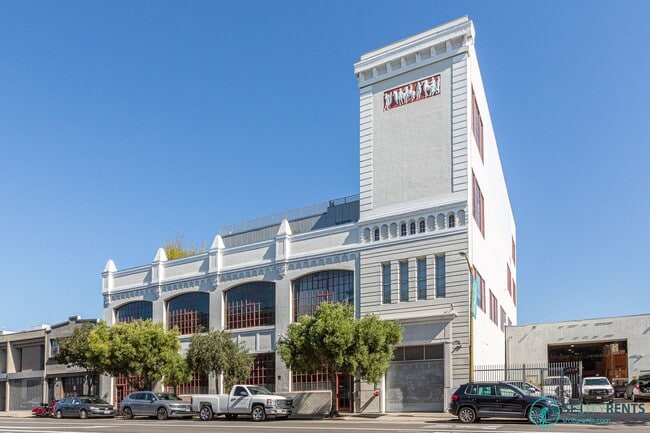 SoMA: Ground Level Conversion Live/Work Lo... - SoMA: Ground Level Conversion Live/Work Lo... Apartment