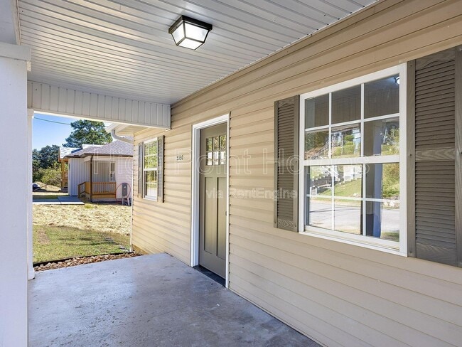 Building Photo - 5350 Slayton Ave