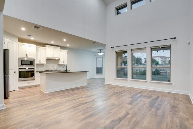 Foto del edificio - 3904 Mercer Rd
