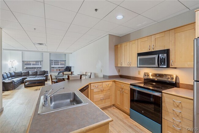 Foto del edificio - 108 W Jefferson St