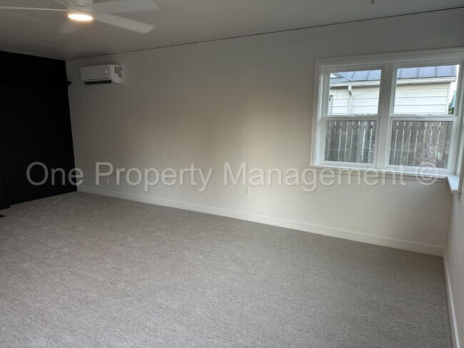 Foto del edificio - 902 E 31st St