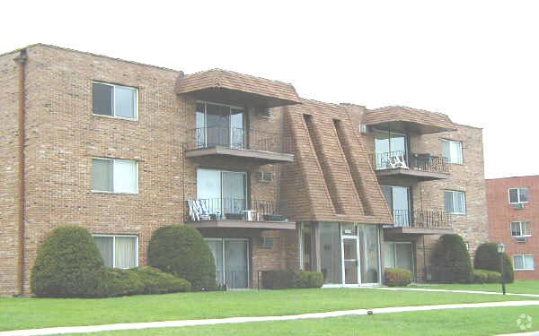 Primary Photo - 12818 Hill Dr