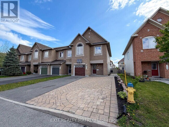 Building Photo - 731 Whaley Ridge