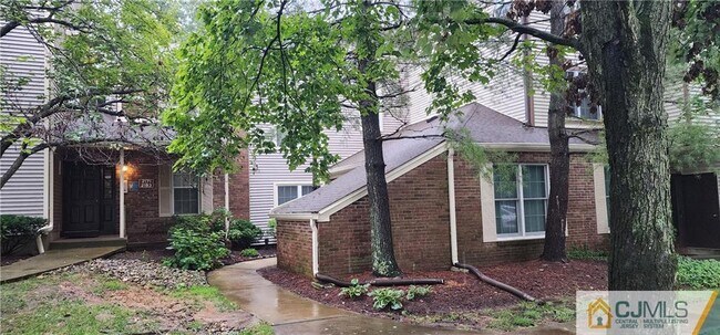 Building Photo - 2162 Ash Ct