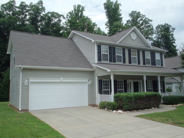Building Photo - 4400 Chimney Springs Dr