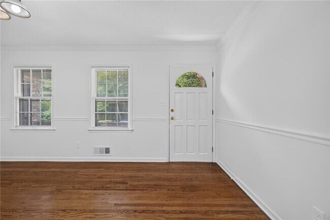 Foto del edificio - 3292 Holly Springs Rd