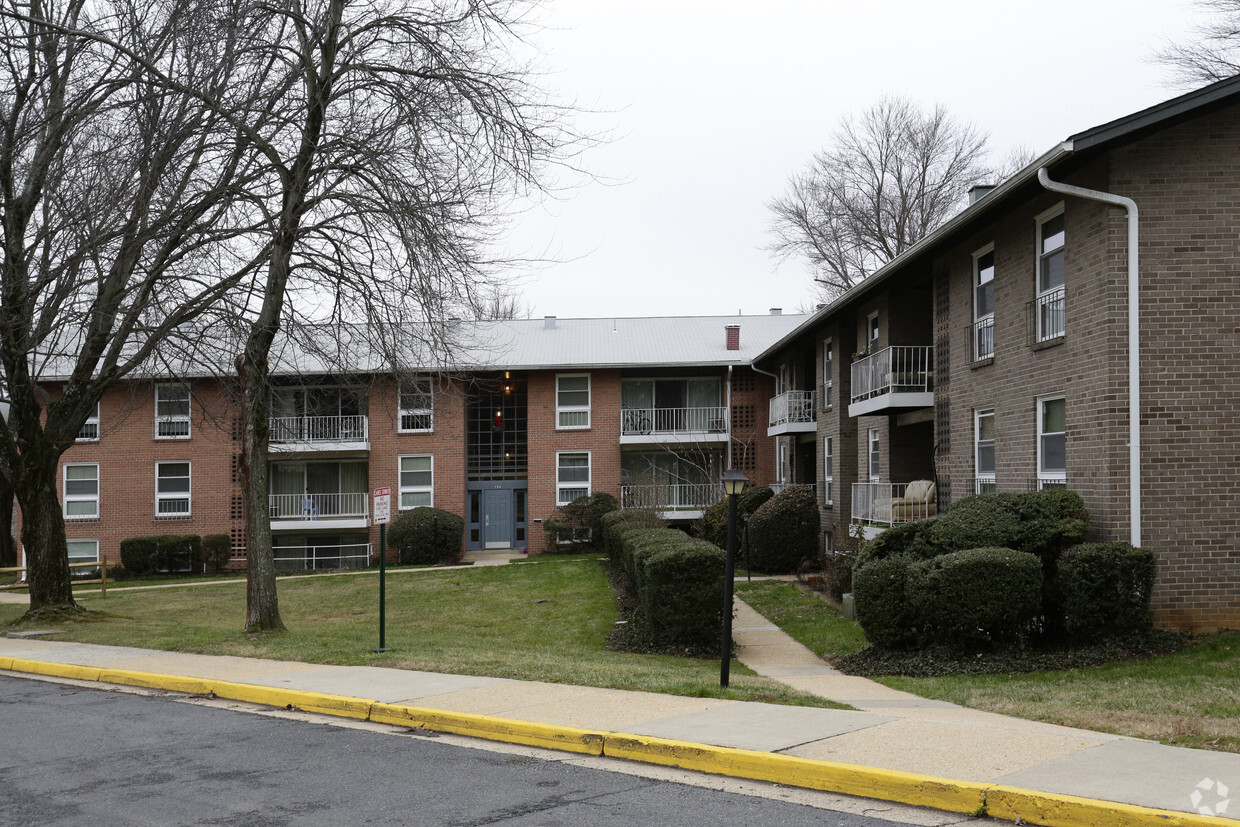 Building Photo - Lee Square Apartments