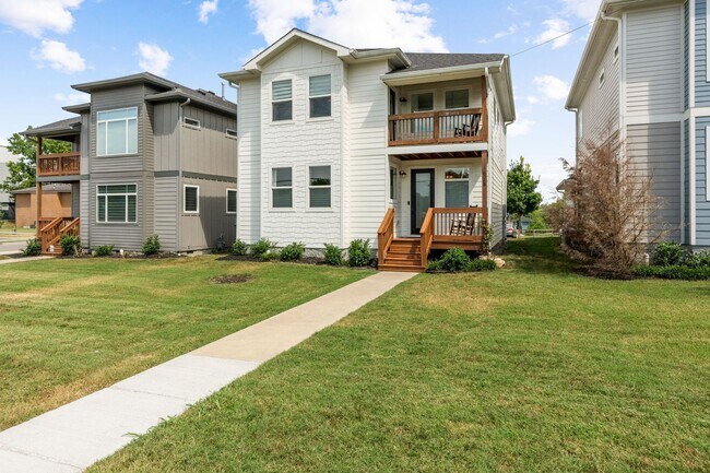Foto del edificio - Stunning Rental In Charlotte Parkside