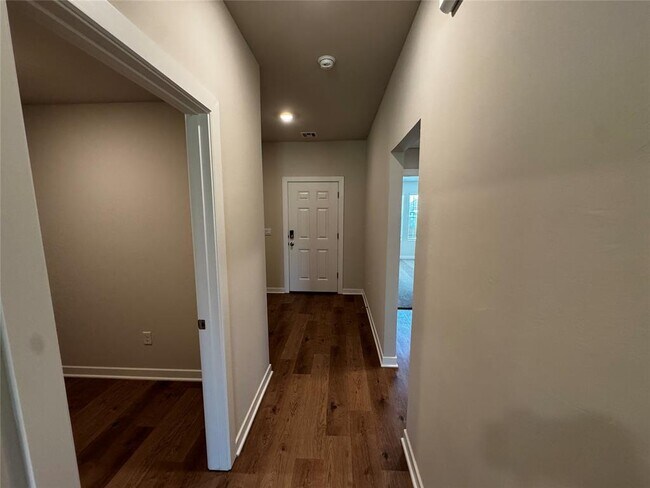 Building Photo - 9029 NW 149th Ter