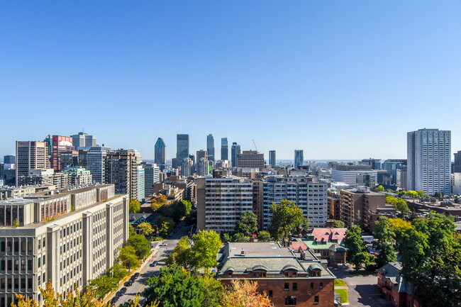 Building Photo - The Horizon Tower