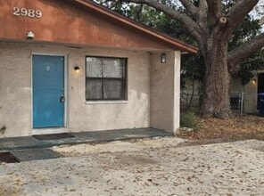 Building Photo - 2989 Willow Ave