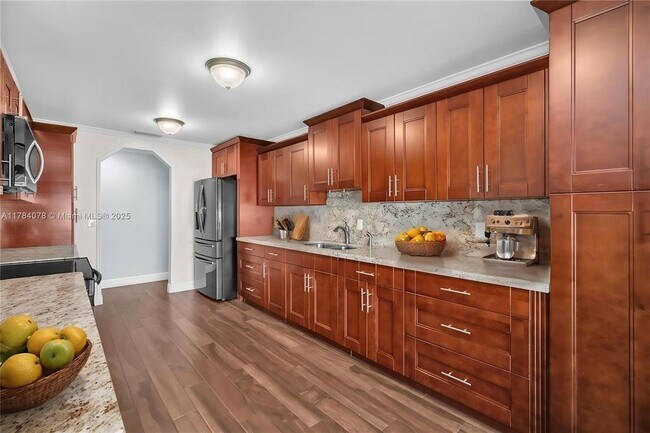 Foto del edificio - 4991 NW 72nd Ter