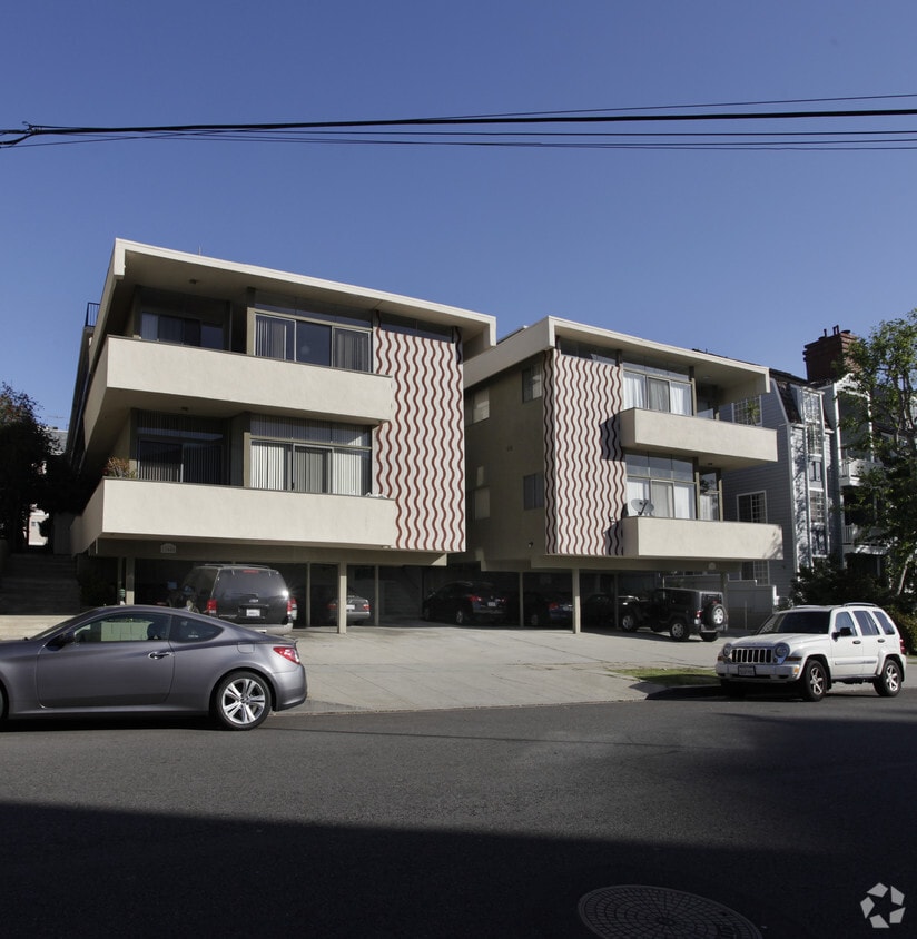 11681 - 11685 Gorham Ave - Gorham Avenue Apartments