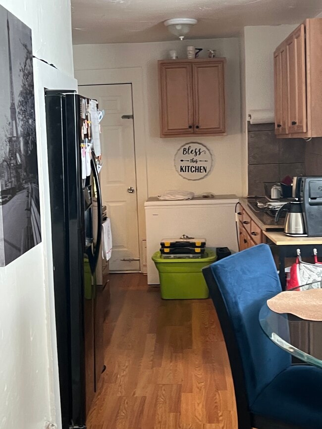 Building Photo - 255 Millbury St