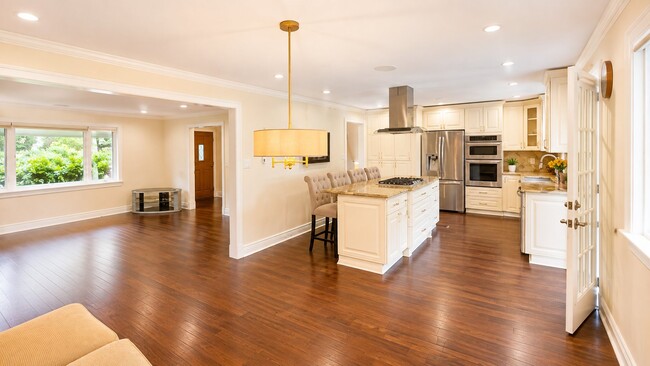 Photo - 354 Andrew Rd (Huntingdon Valley, PA) House