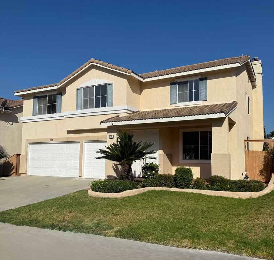 Primary Photo - Spacious Home for Rent with Fresh Upgrades...