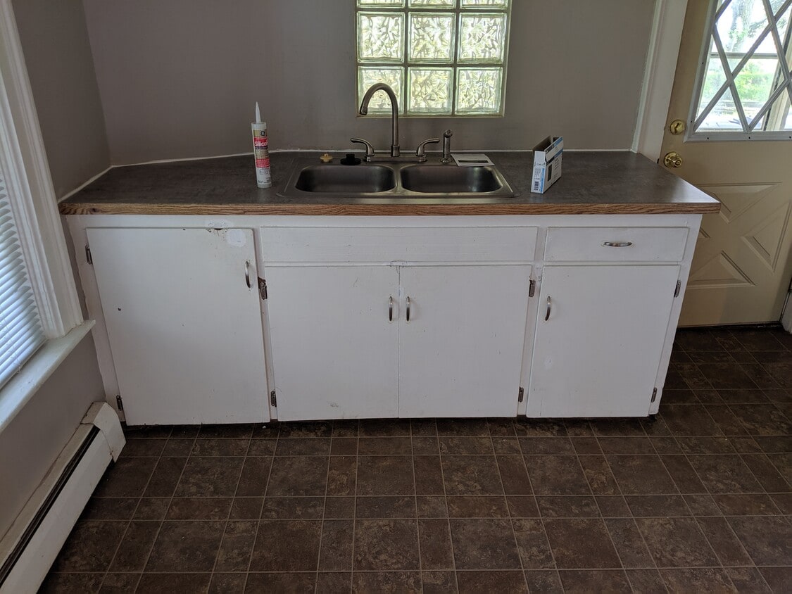 404 Market St, DeForest, WI 53532 Townhome Rentals in DeForest WI