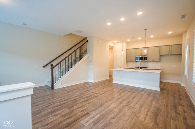 Building Photo - 537 Steinbeck Pl