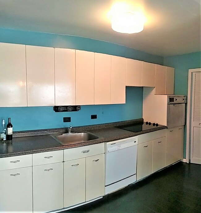 Foto del edificio - 5701 N Sheridan Rd