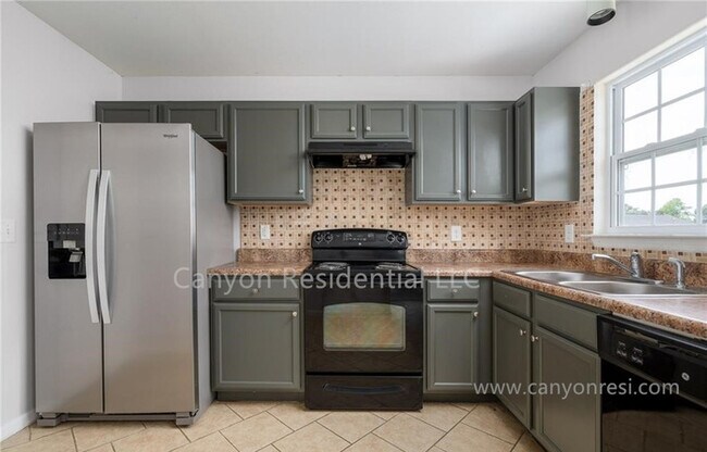 Foto del edificio - 5209 Switchback Dr