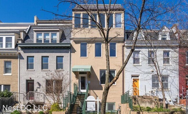 Building Photo - 3 br, 2 bath House - 2450 Ontario Rd NW Un...