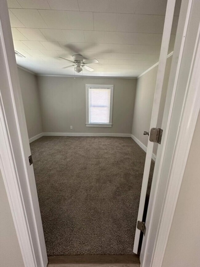 Foto del edificio - 2-Bedroom, 1-Bath House