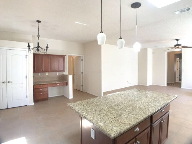 Building Photo - Spacious 2 bedroom home in gated 55+ Community w/ community pool in Bernalillo/Rio Rancho. Close ...