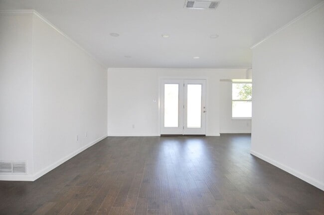 Foto del edificio - 132 Navajo Dr