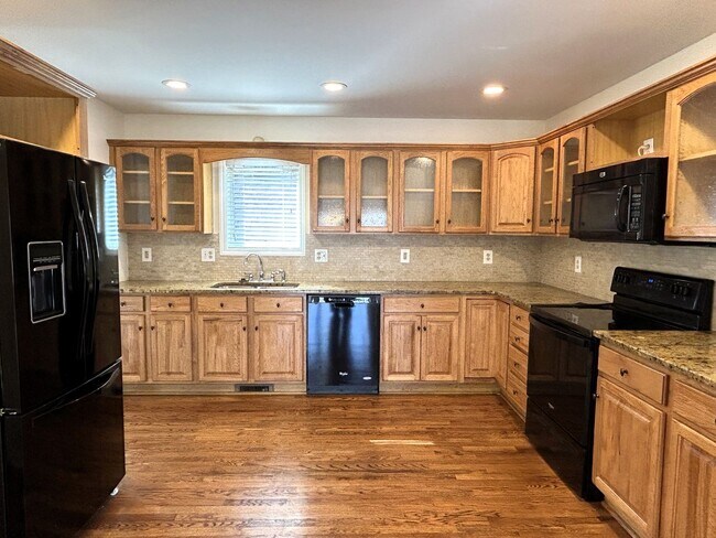 Foto del edificio - New Homestead: A Private, Tranquil, and Spacious Home