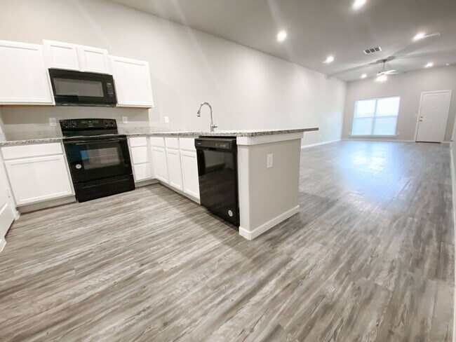 Foto del edificio - MNG 1905 Langford Avenue