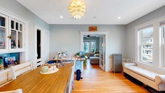 Building Photo - 304 Lamartine St