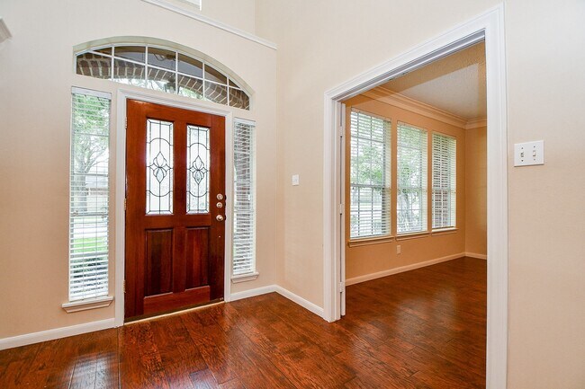 Foto del edificio - 5322 Pebble Way Ln