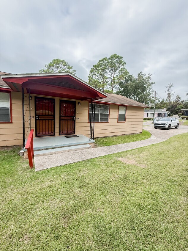 Foto principal - 1019 Griffin St