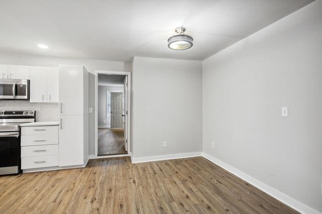 Building Photo - 2996 1st Ave SW