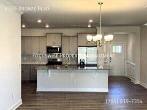 Building Photo - 4390 Bronze Blvd