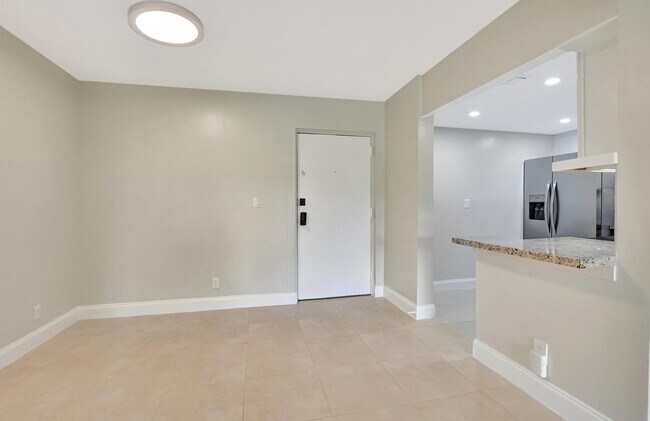 Foto del edificio - 450 NW 20th St