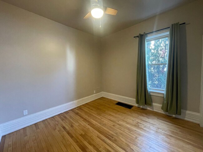 Foto del edificio - 2035-2037 N Buffum St