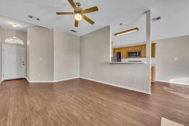 Foto del edificio - 3715 Westfield Dr