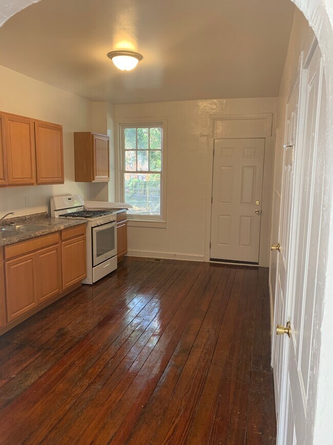 Building Photo - Available Now! York City SD
