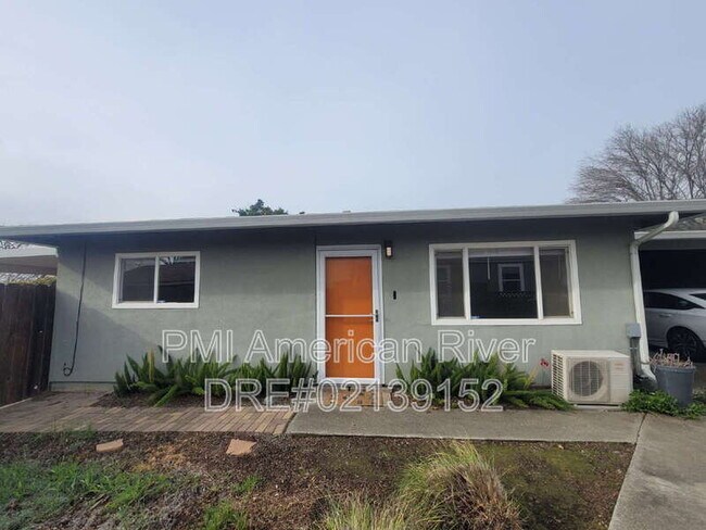 Foto del edificio - 440 Russell St