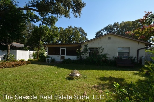 Building Photo - 13747 Anona Heights Dr
