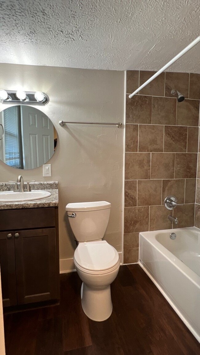 Photo - 1640 Asbury St House