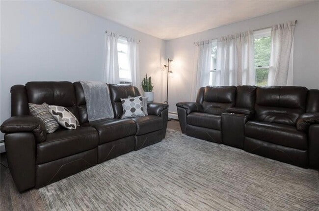 Living room - 3 Ora Murphy Ct