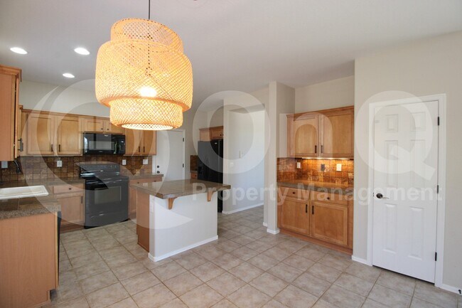 Building Photo - 2633 W Bisbee Way