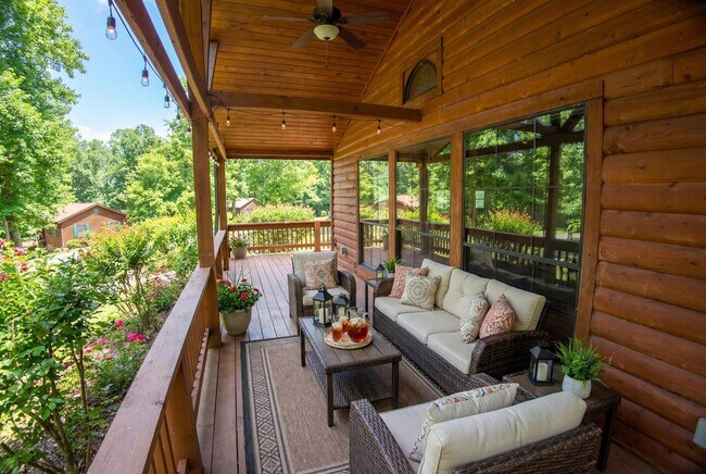 Foto del edificio - 343 Knob Hill Cir