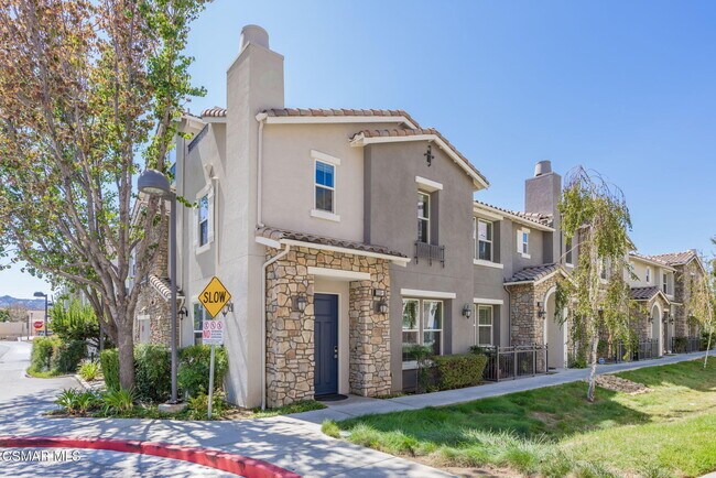 Foto del edificio - 2239 Rolling River Ln