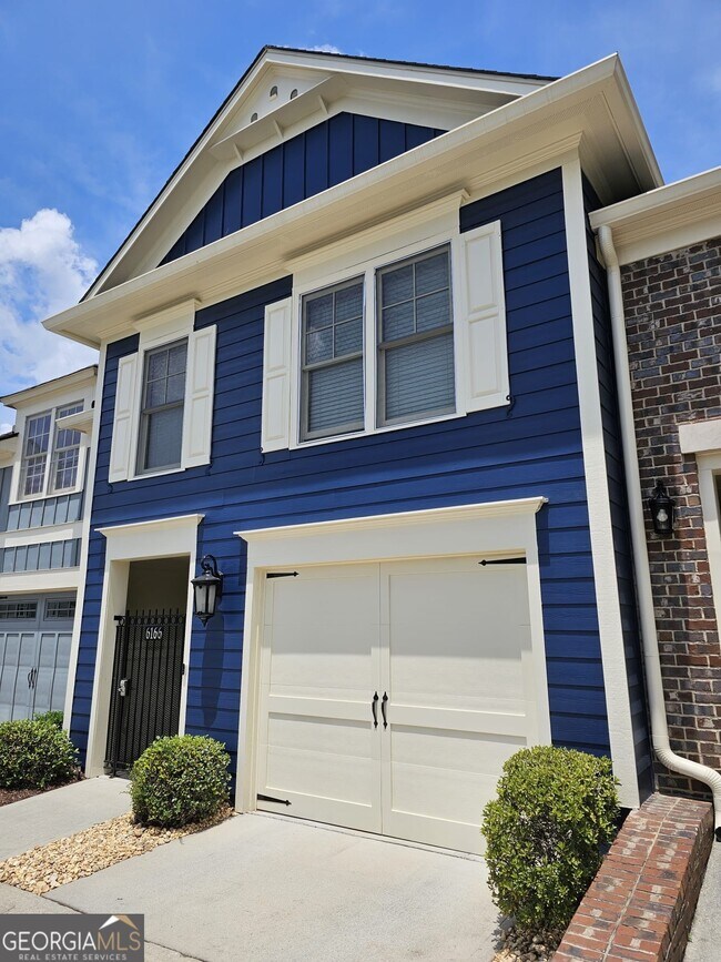 Foto del edificio - 6166 Holly Pk Ln SE