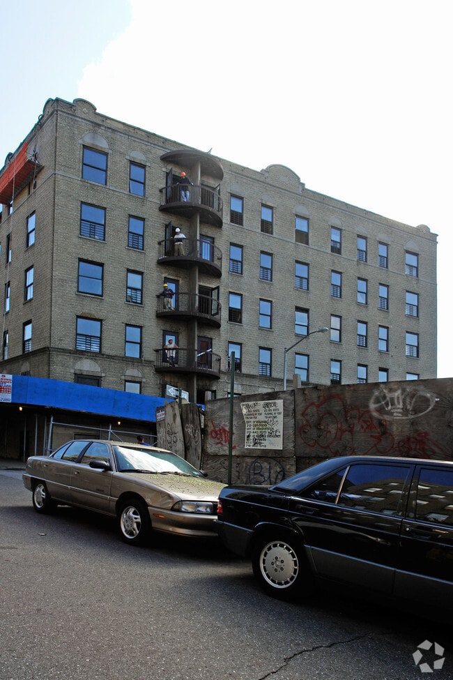 1660 Andrews Ave Apartments Bronx, NY